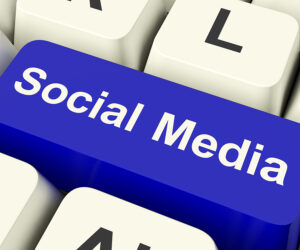 Social-Media-Computer-Key-Show-32625932